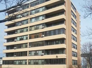 16811 12th Ave, Whitestone, NY 11357