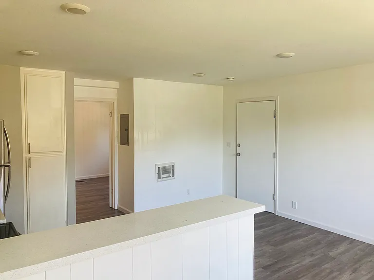 829 N Bunker Hill Ave #A — Photo 7