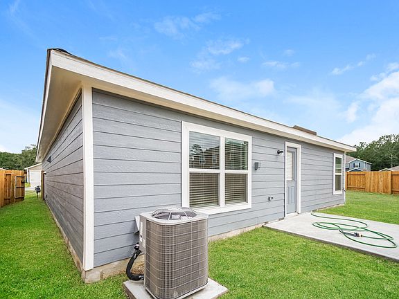3rd image of 21166 Titian Dr