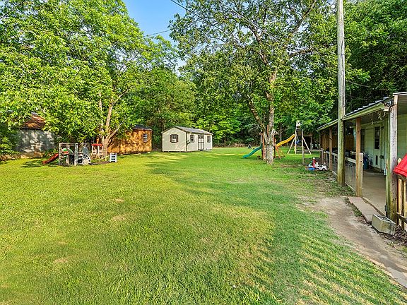 4th image of 717 Keisler Dr