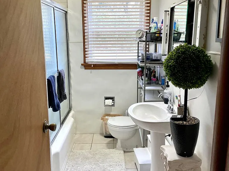 2202 N Fritz Dr — Photo 11