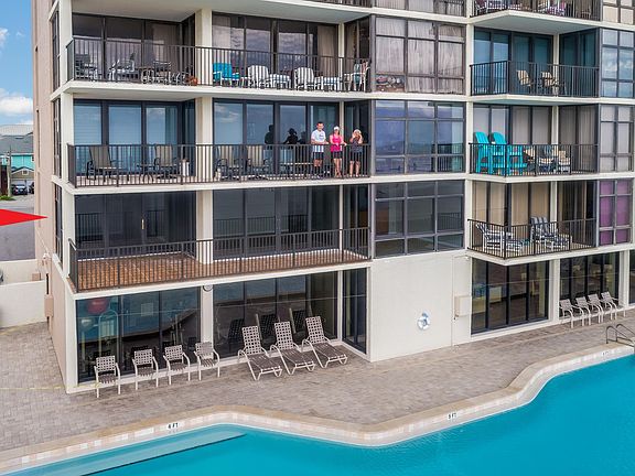 4th image of 1301 1ST Street S #208