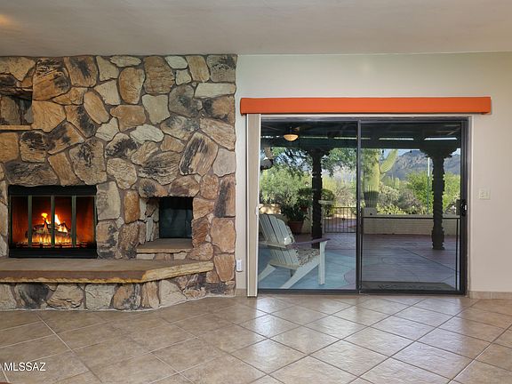 4th image of 2341 W Tangerine Rd