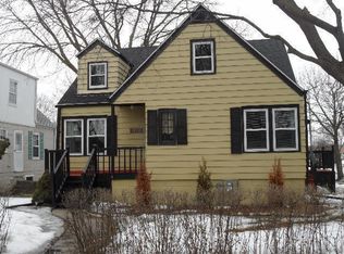 2103 S 109th St, West Allis, WI 53227