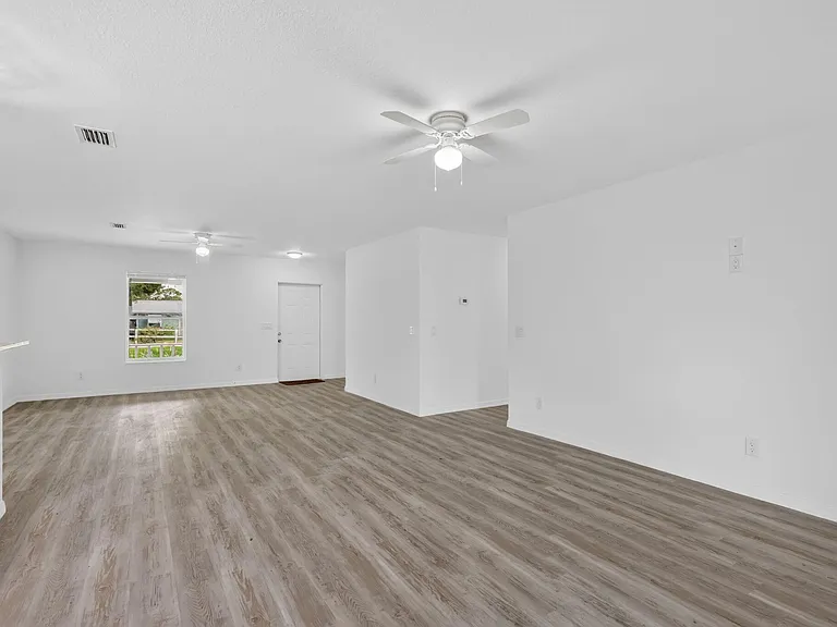 2206 S 34th St — Photo 14