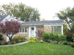 177 S Berkley Ave, Elmhurst, IL 60126