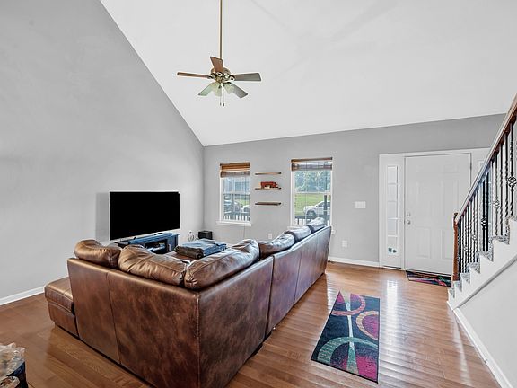 4th image of 756 Maylene Dr
