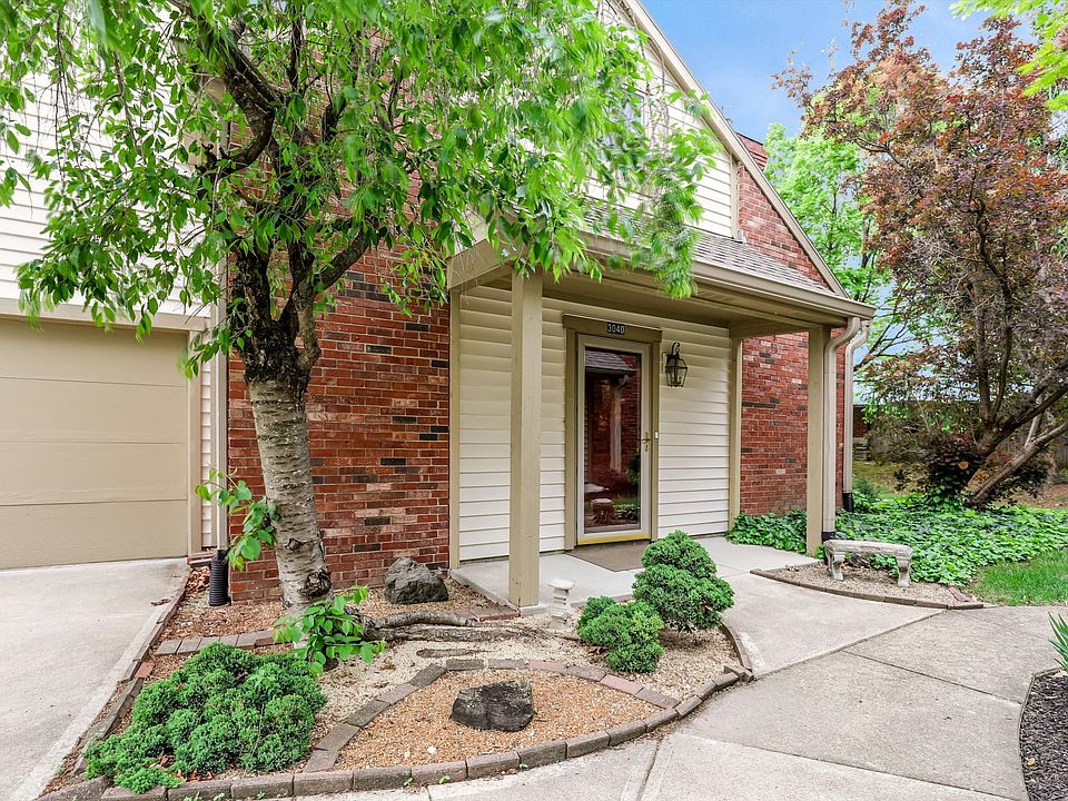 1st image of 3040 Bayberry Ct W