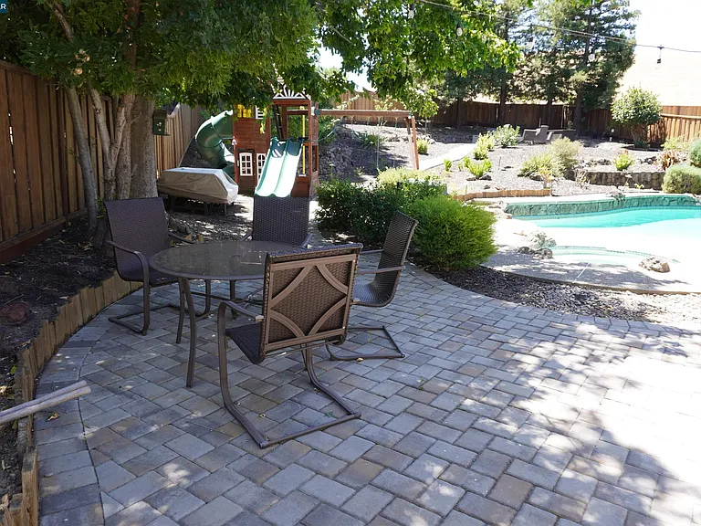 1105 Fair Weather Cir — Photo 4