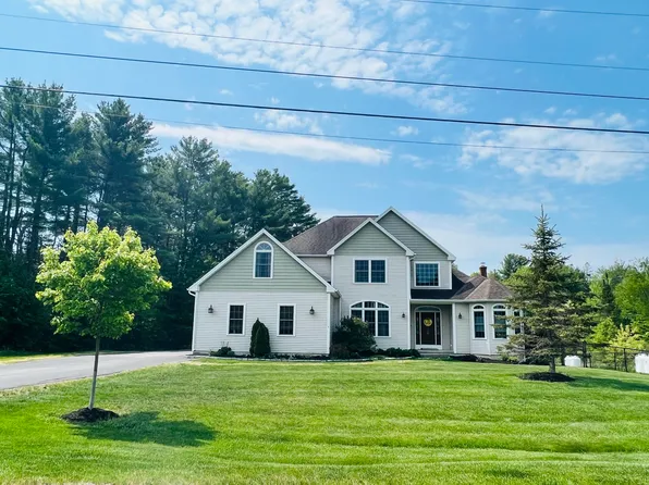 54 Constitution Avenue, Hampden, ME 04444