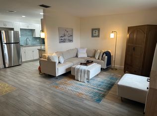 90 Pioneer Ct, Fort Myers, FL 33919