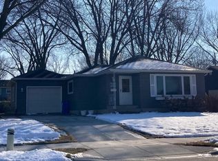 317 W 3rd St, Waconia, MN 55387