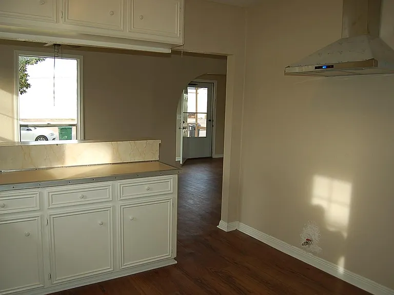7304 Kinney St — Photo 14
