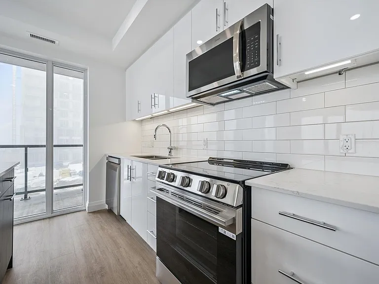 410 Westhaven St — Photo 48