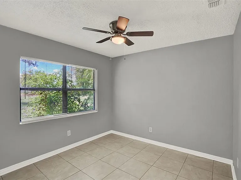 1220 Morin St #B — Photo 10