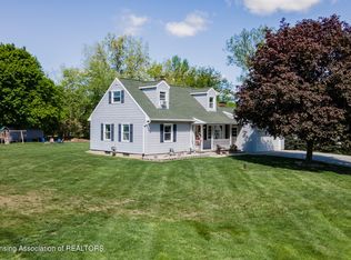 11073 Stoney Brook Dr, Grand Ledge, MI