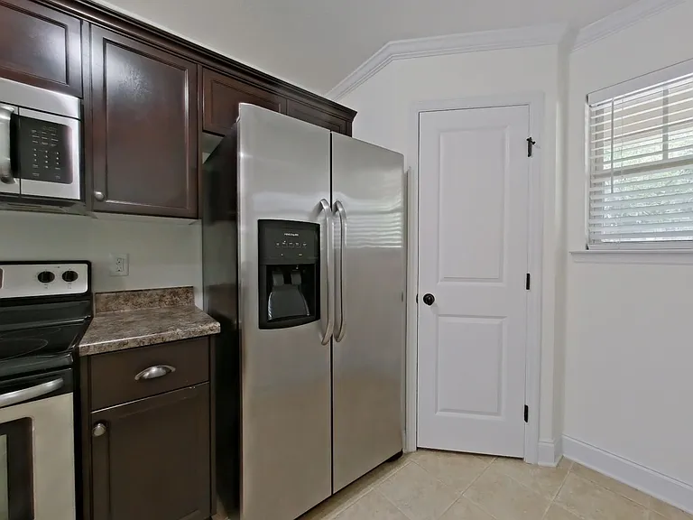 528 Scenic Dr — Photo 15
