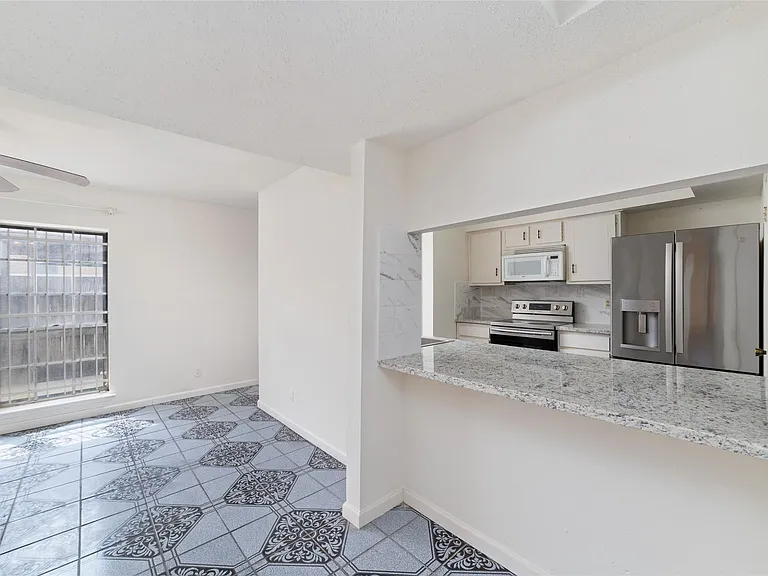 4022 Belle Park Dr #4022 — Photo 17