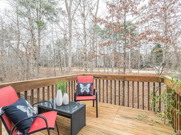 8024 Sycamore Hill Ln — Photo 33