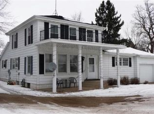 628 W Hudson St, Mazomanie, WI 53560