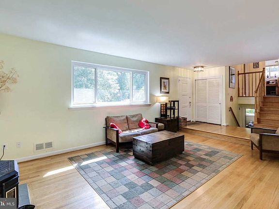 4th image of 14509 Dowling Dr