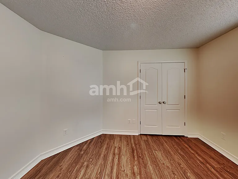 361 Whitney Ln — Photo 20