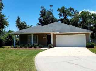 1220 Travers Rd, Green Cove Springs, FL 32043