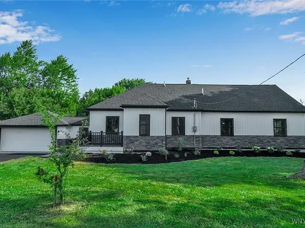 4221 Upper Mountain Rd, Sanborn, NY 14132