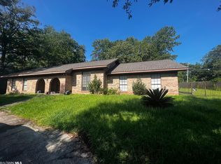 100 La Bonne Dr, Saraland, AL 36571