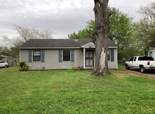 1144 Macarthur St, Greenville, MS 38701