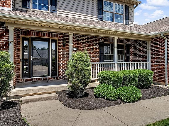 4th image of 570 Brookmeade Ct