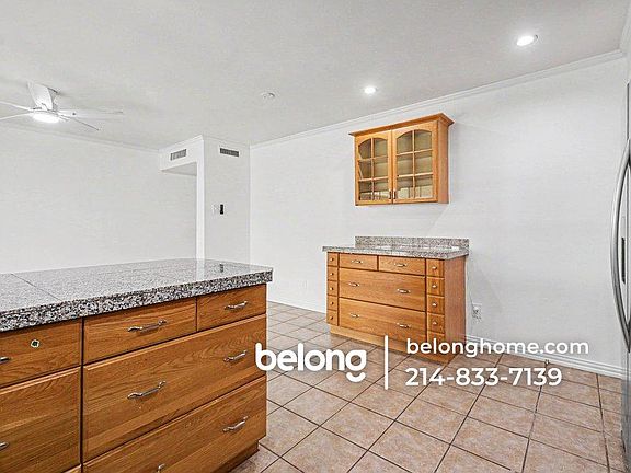 4th image of 1324 Iris Ln