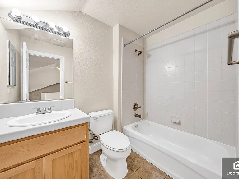 1164 McKay Dr — Photo 34