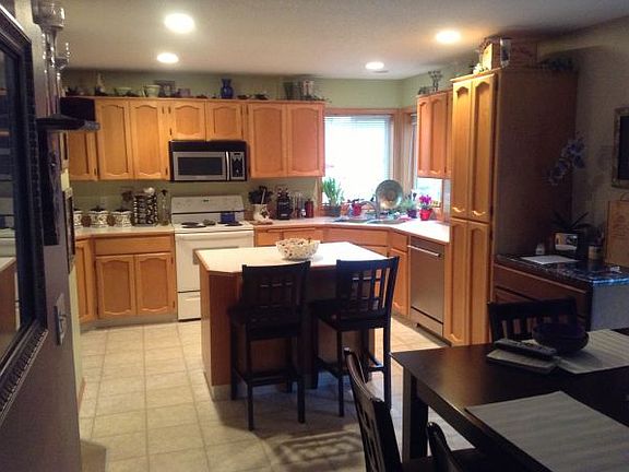 3rd image of 18309 NE 32nd St