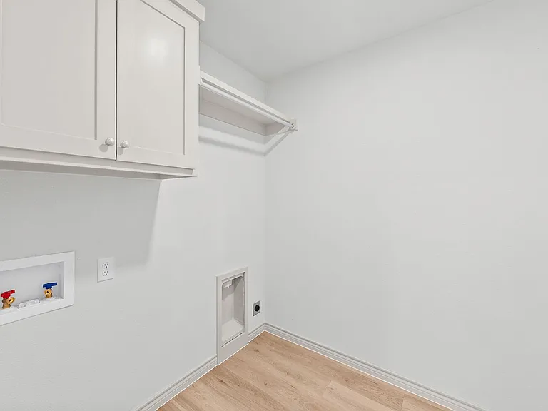 14902 North Cres #1200 — Photo 10