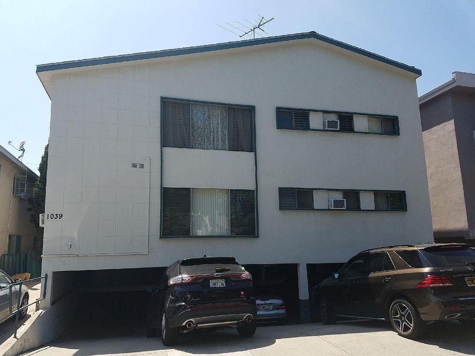 1st image of 1039 N Curson Ave #5