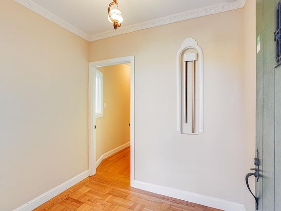 5th image of 1766 24th Ave