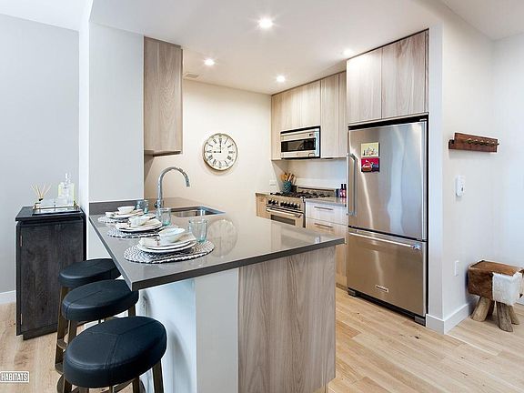 5th image of 55 N 5th St APT W515