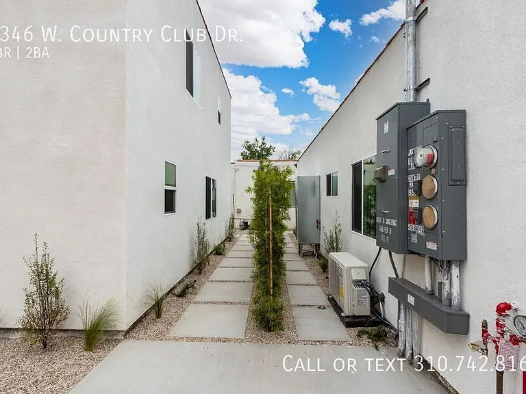 4346 W Country Club Dr — Photo 26