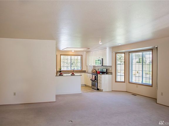 3rd image of 3309 44th Street Ct #11