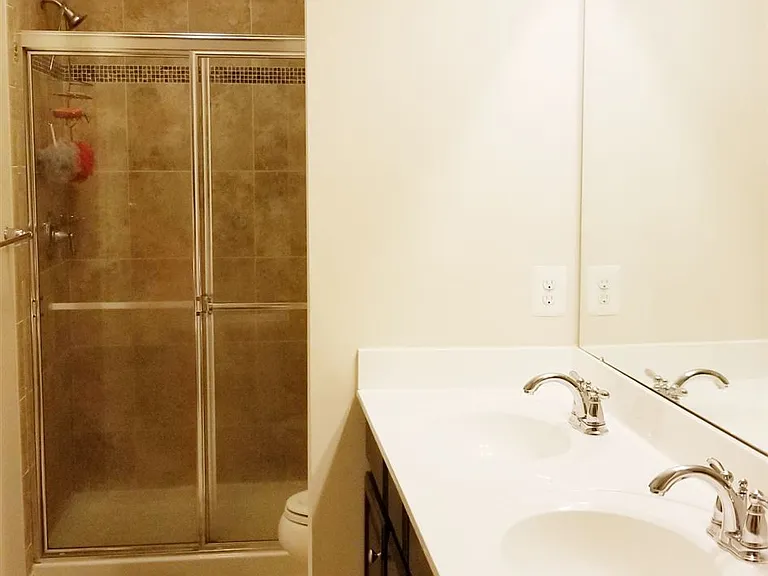 8607 Enoch Pratt Dr — Photo 1