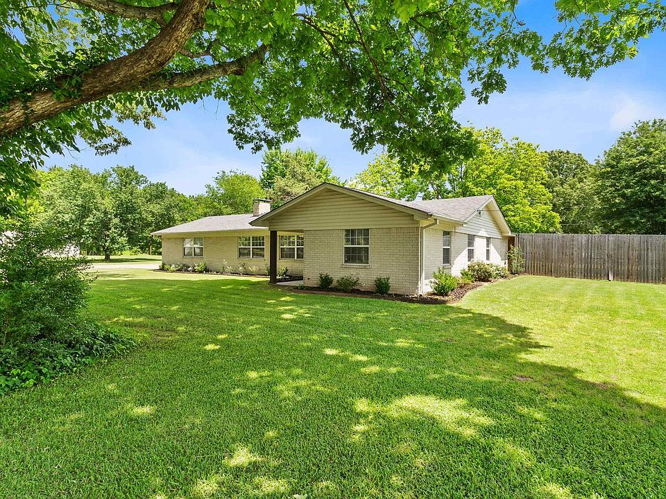 1st image of 481 Comanche Ln