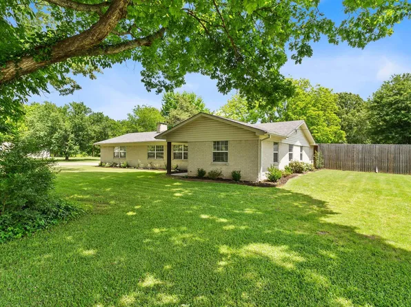 481 Comanche Ln, Texarkana, TX 75501