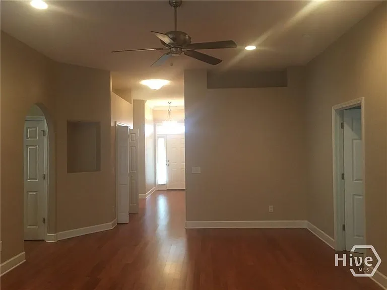 644 Marshview Dr — Photo 9