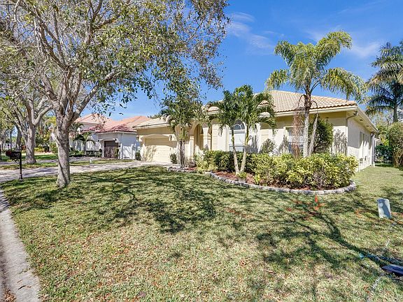 3rd image of 10359 NW 52nd Street