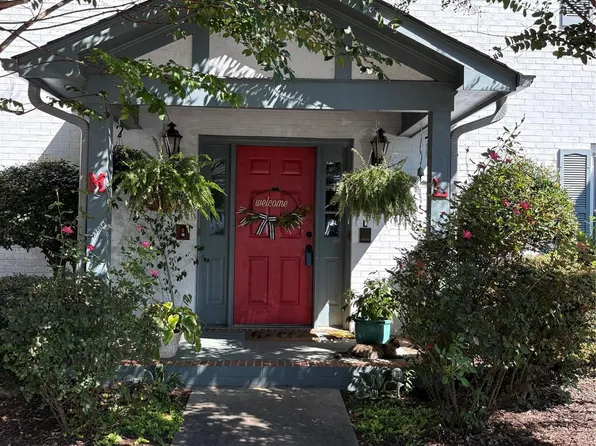 1208 E Franklin Blvd E, Gastonia, NC 28054