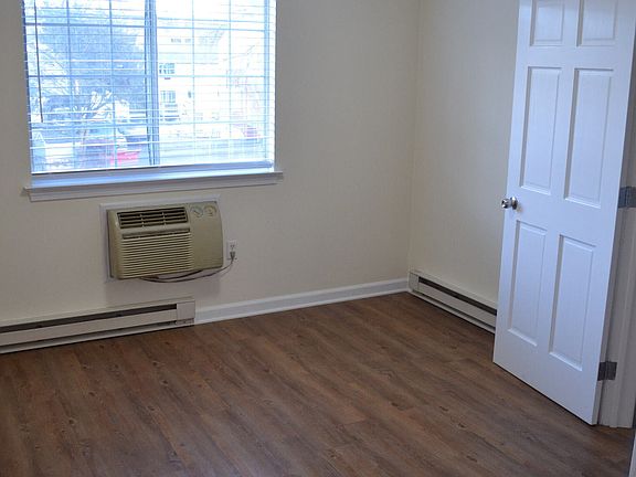 5th image of 50 Myano Ln APT 11