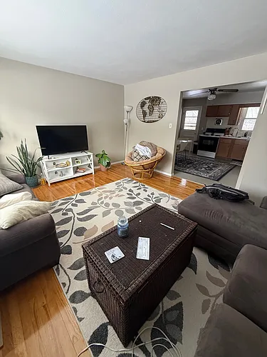 7 Apple Blossom Ln #B Photo 1