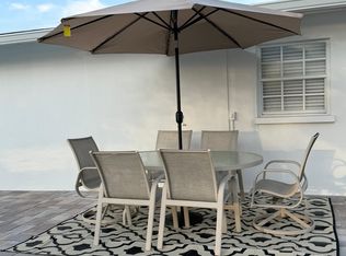 4534 N Lake Dr, Sarasota, FL 34232