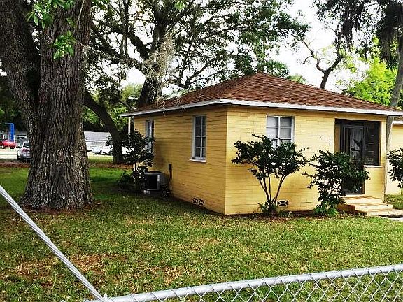 3rd image of 408 Wayne Ave